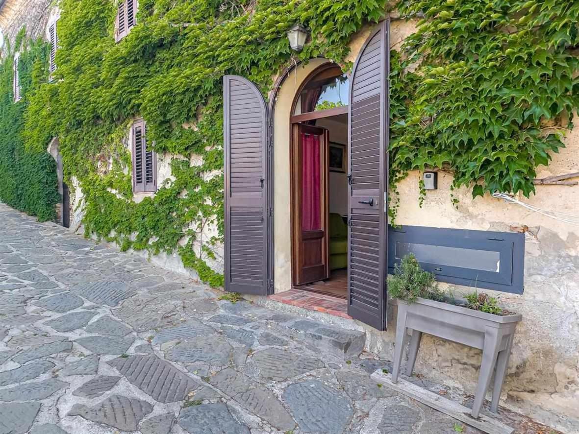 La Casina di Rosi vivere nellantico borgo - Housity