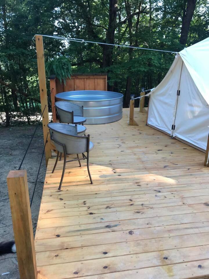 Bee Glamping Farm - Housity