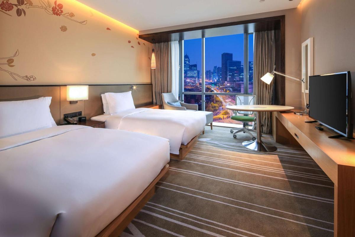 Suitetrails - Hilton Garden Inn Ningbo
