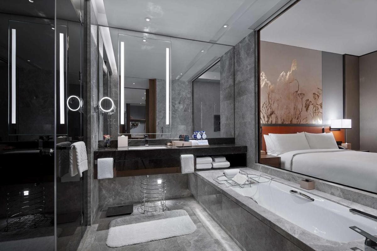 Hilton Guiyang - Housity