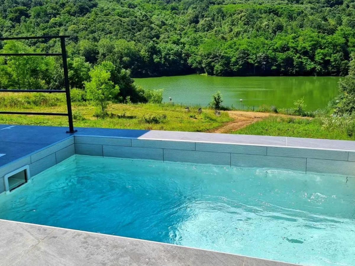 Glamping A frame lake Heated pool - Housity