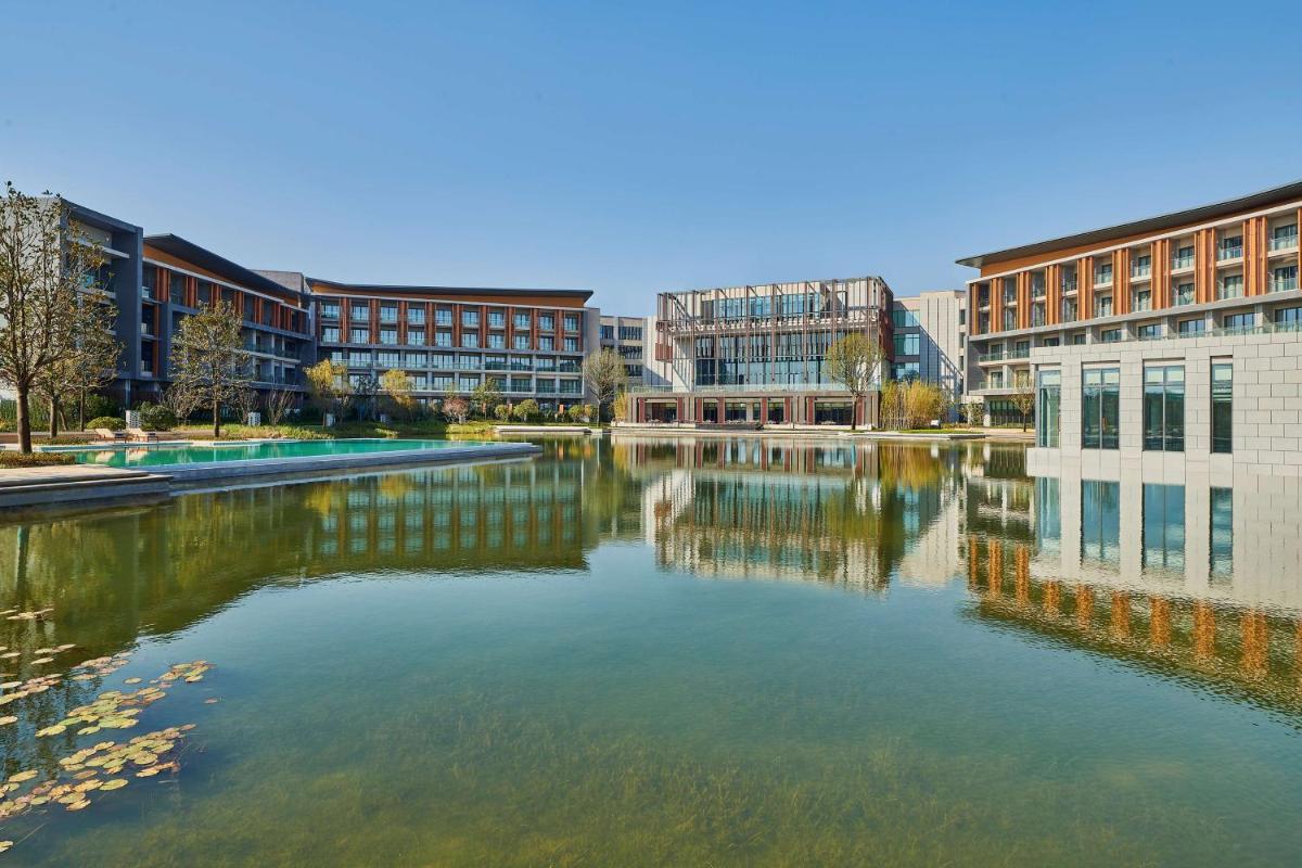 Hilton Shanghai Fengxian - Housity