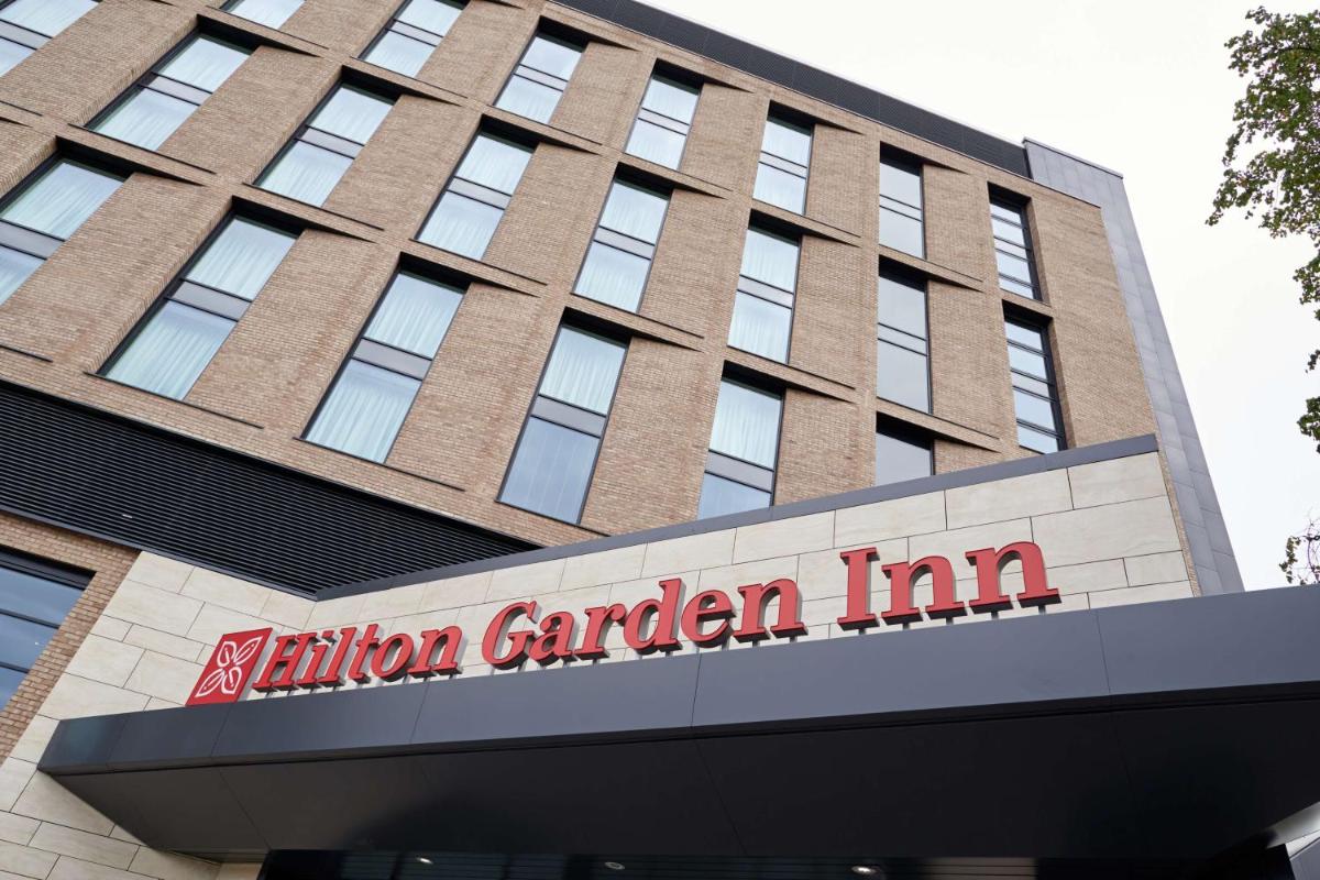 Hilton Garden Inn Doncaster Racecourse - Housity