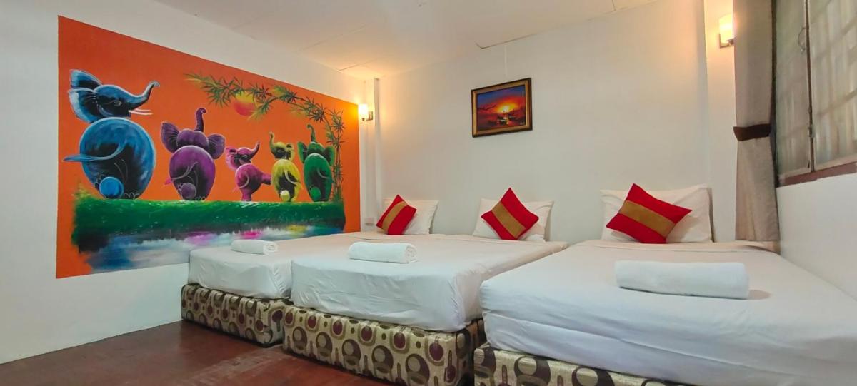Born Guest House - Housity