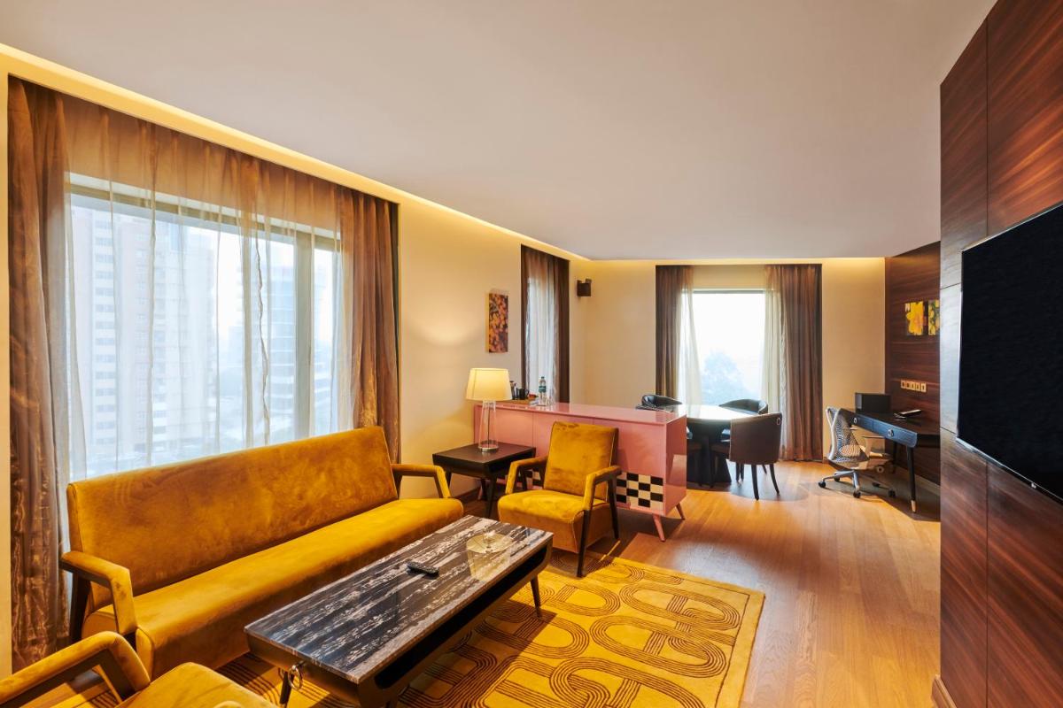 Hilton Garden Inn Lucknow - Housity