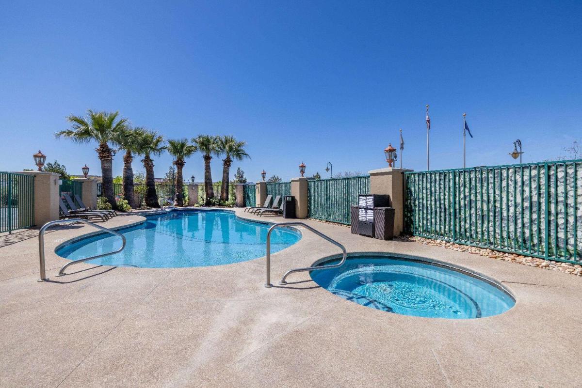 La Quinta by Wyndham St. George - Housity