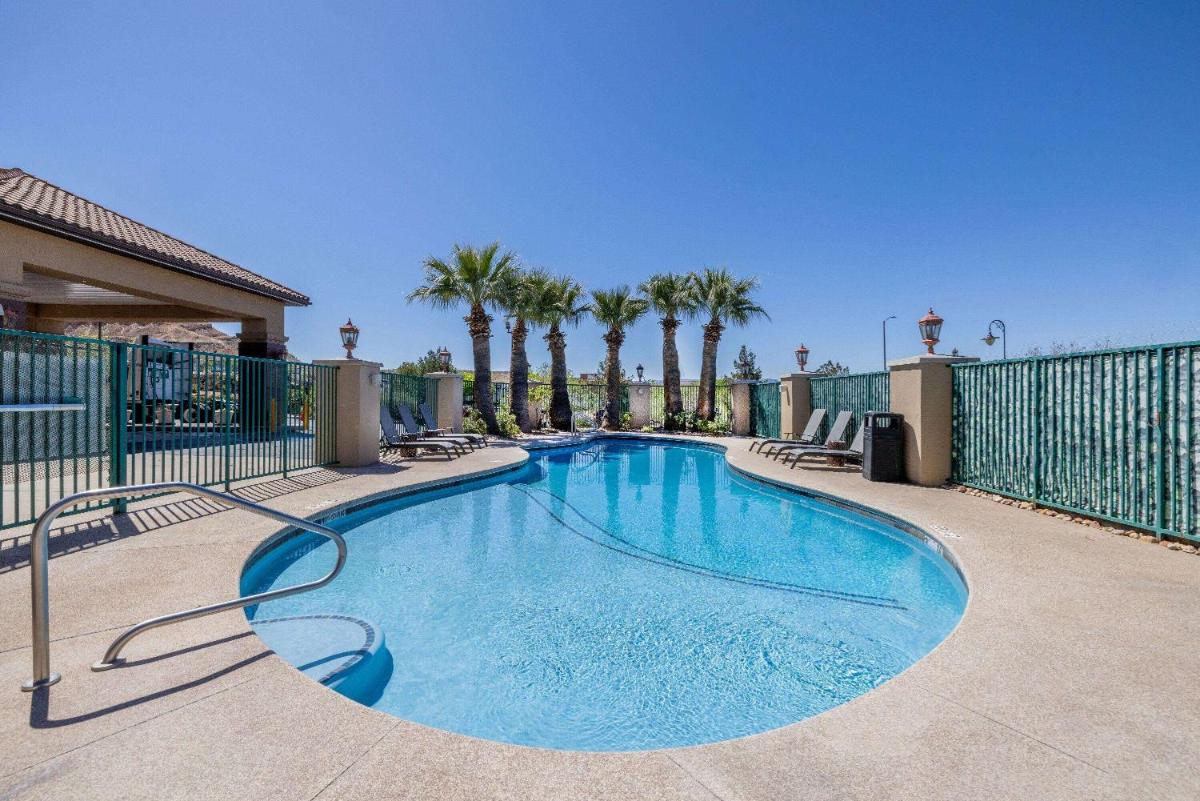 La Quinta by Wyndham St. George - Housity