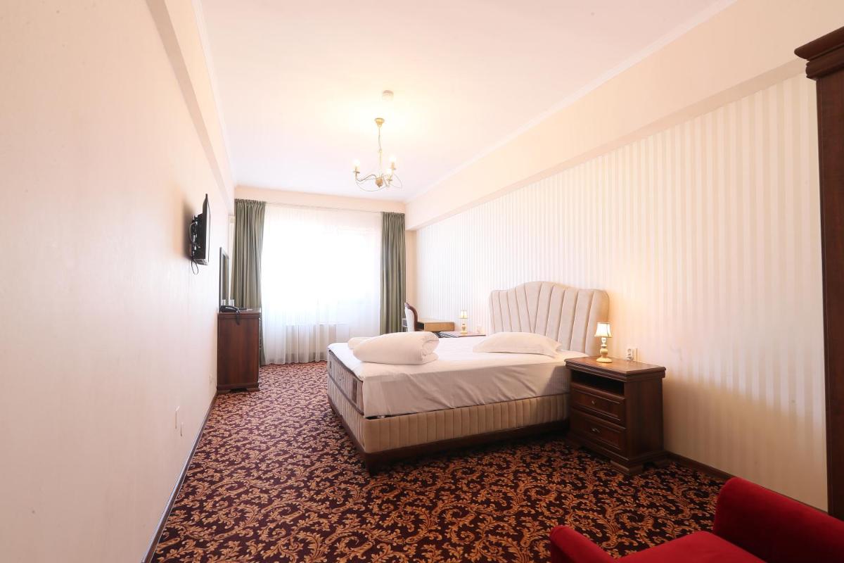 Hotel Impero - Housity