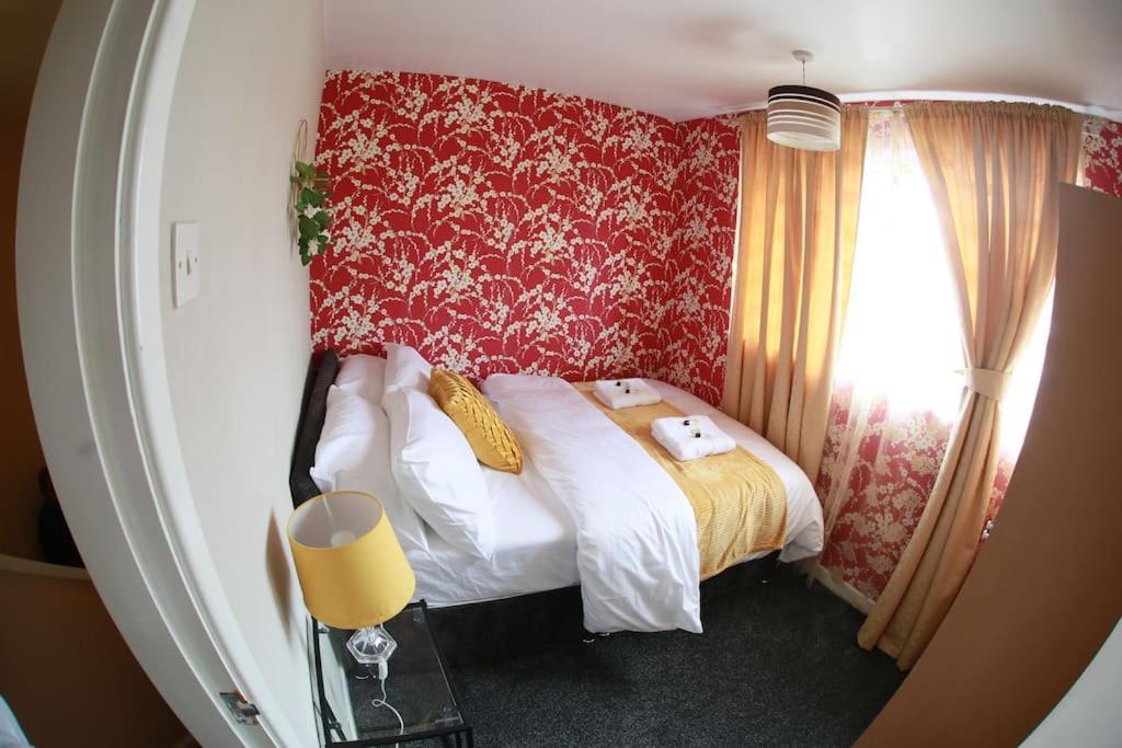 Luxurious Bedworth Exhall, House - Housity