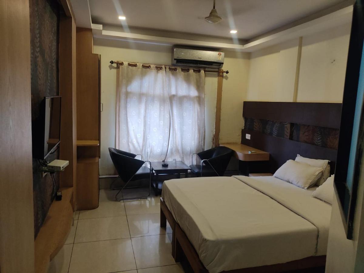 Hotel pleasure palace - Housity