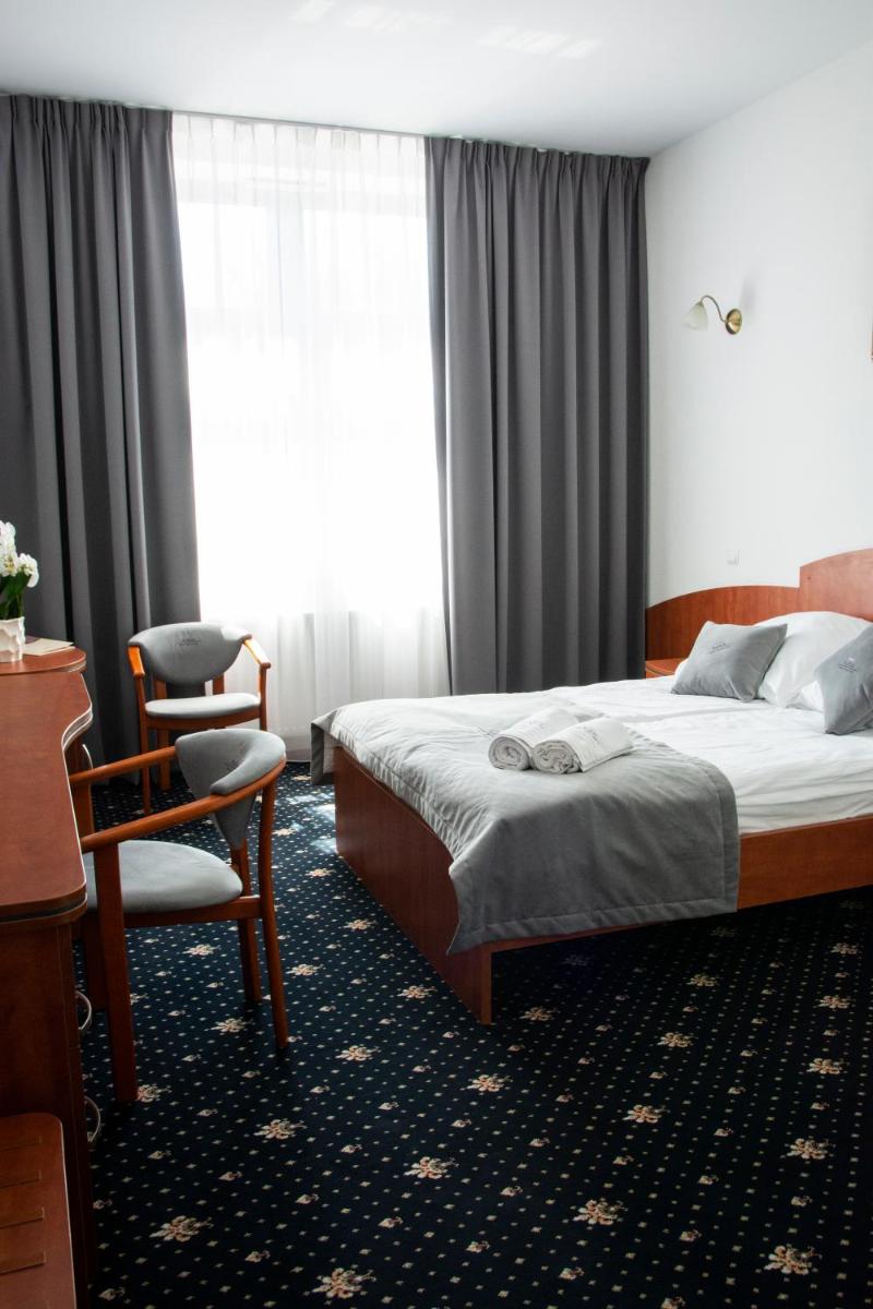 Hotel Restauracja Autos - Housity