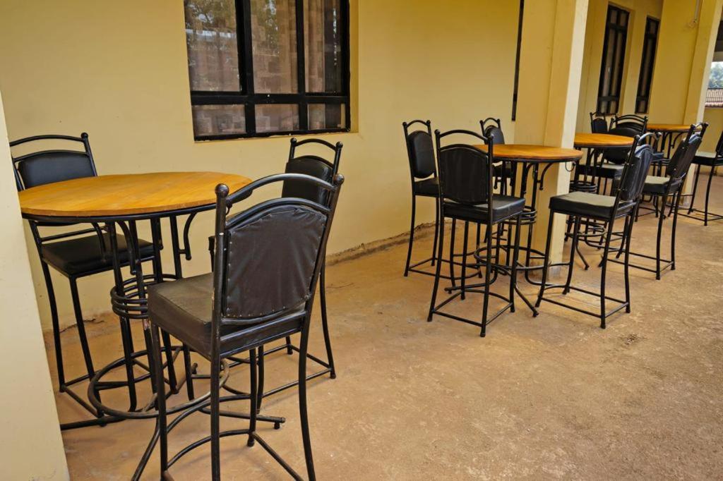 Mipeja Hotel - Housity
