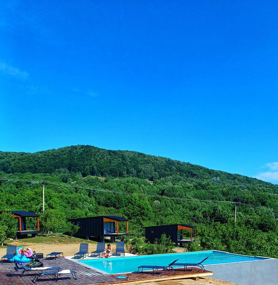 Lake View Resort - Housity