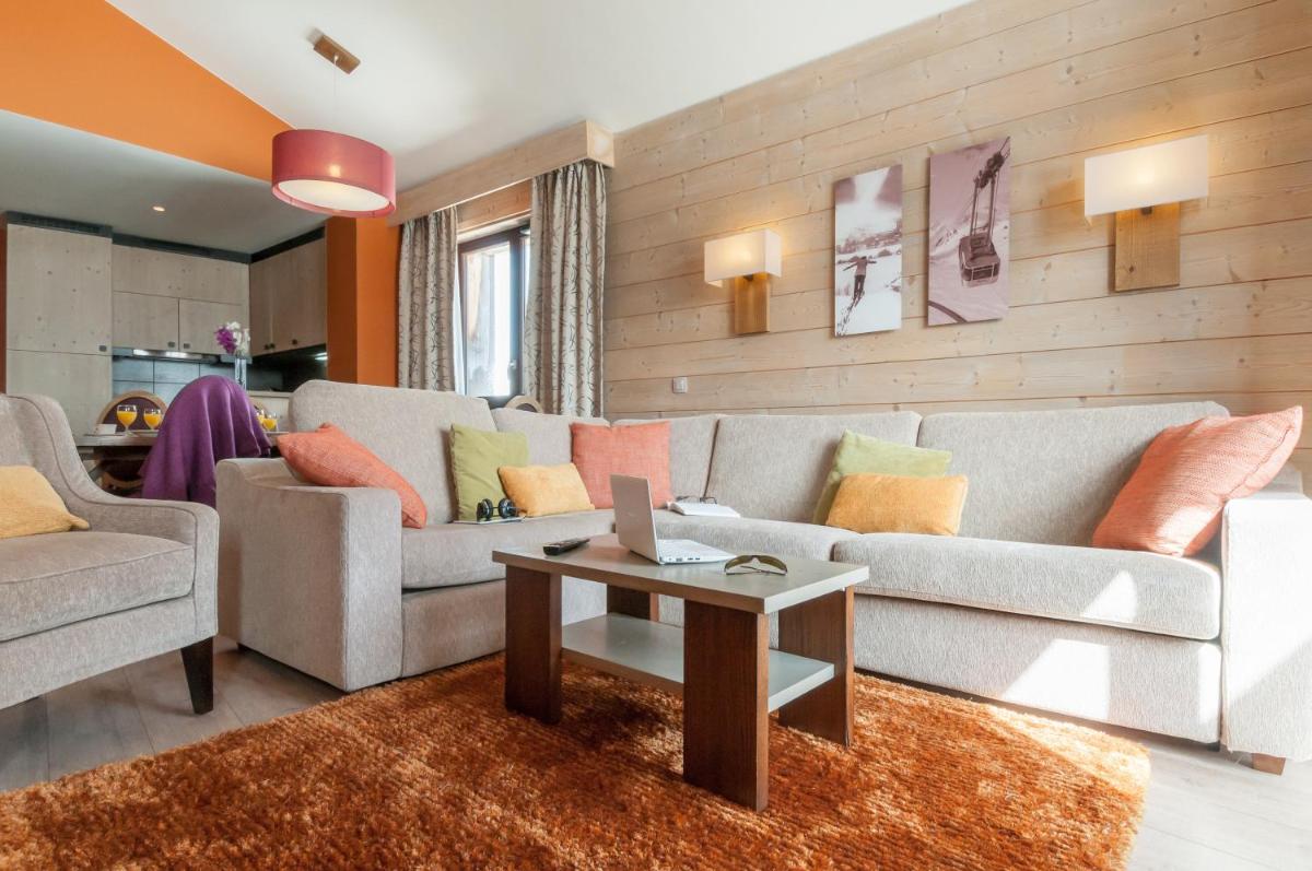 Coin salon dans l'établissement Résidence Pierre & Vacances Premium L'Amara