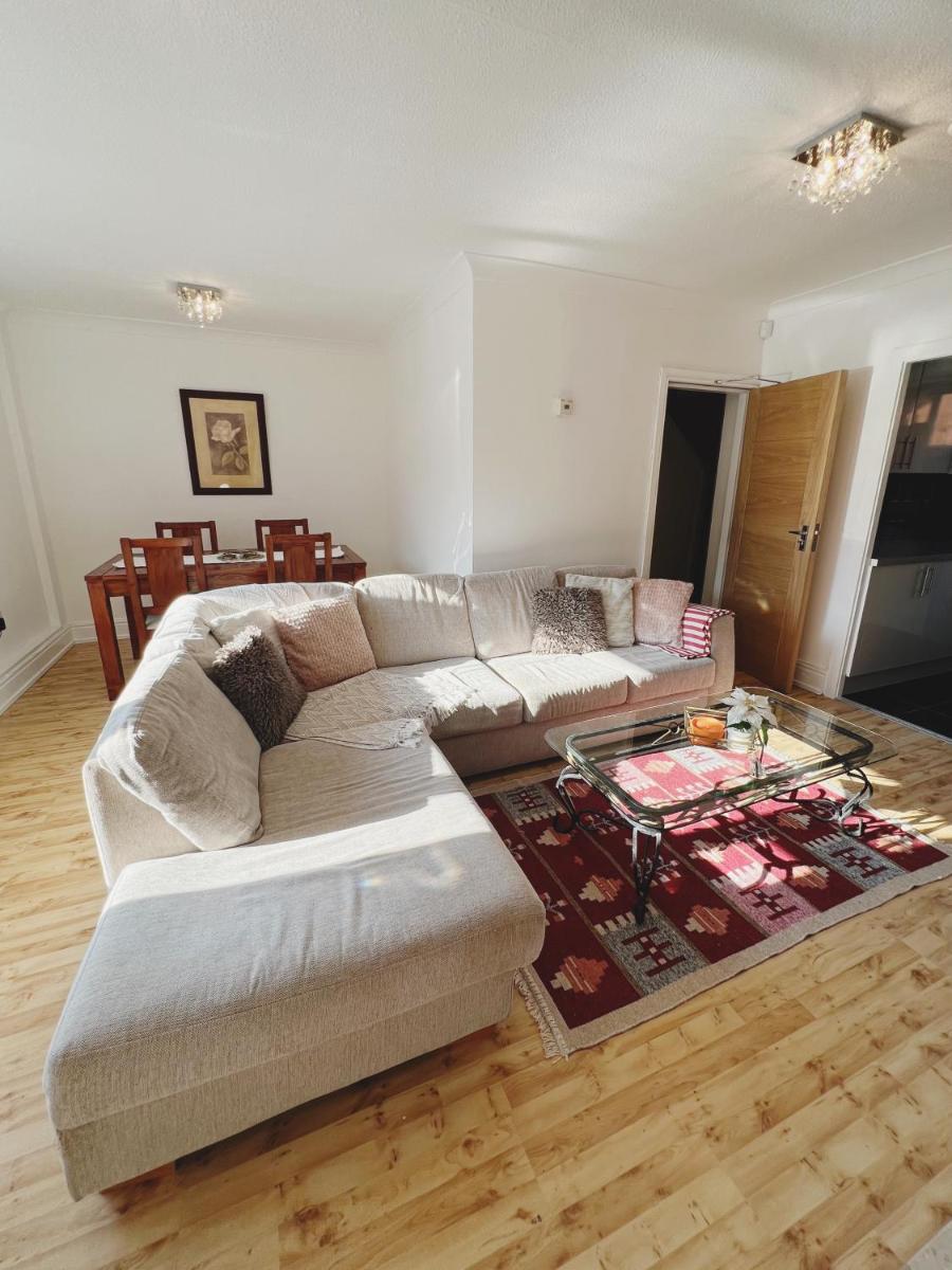 House in the Heart of Manchester - Housity