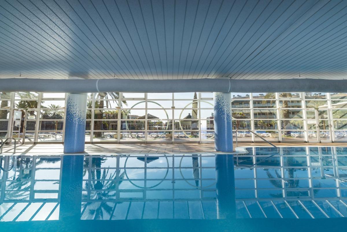 Piscina en o cerca de Aparthotel Costa Encantada