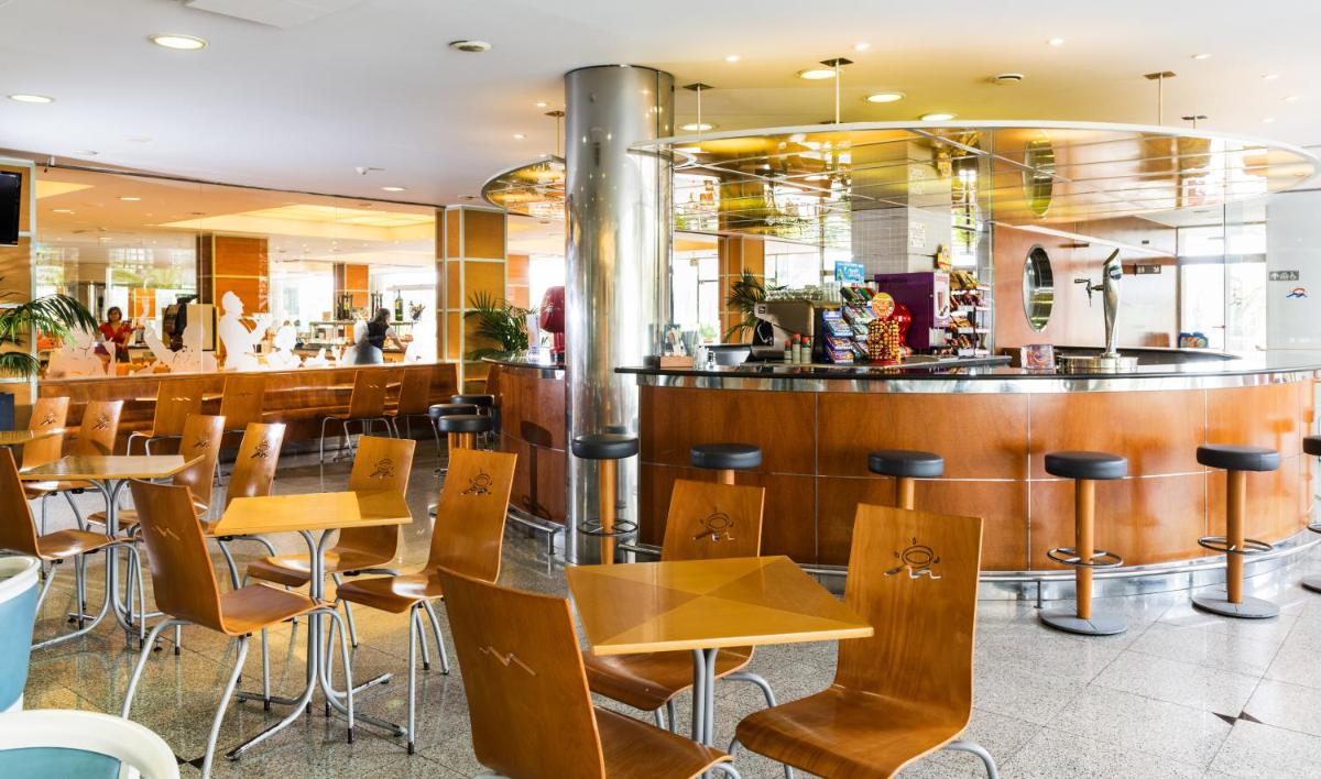Bebidas en Aparthotel Costa Encantada