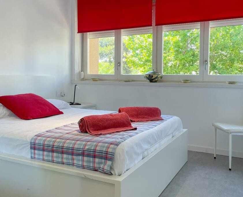 Apartment Coloma Piscina y Parking Hostem - Housity