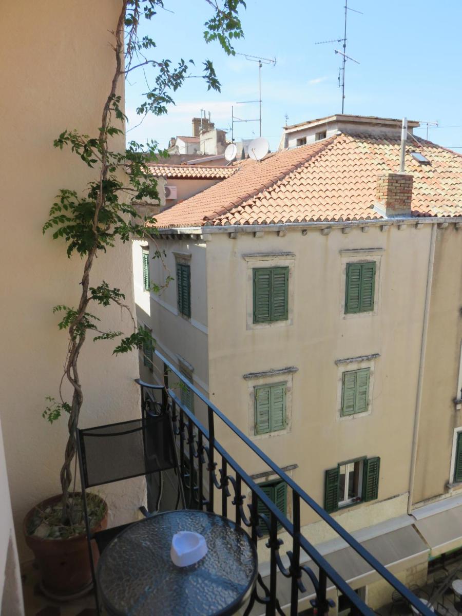 Apartment BARBARA - BOJANA - Housity