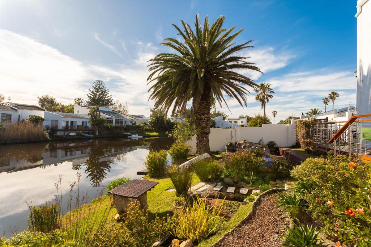Vlei Cove Guesthouse - Housity