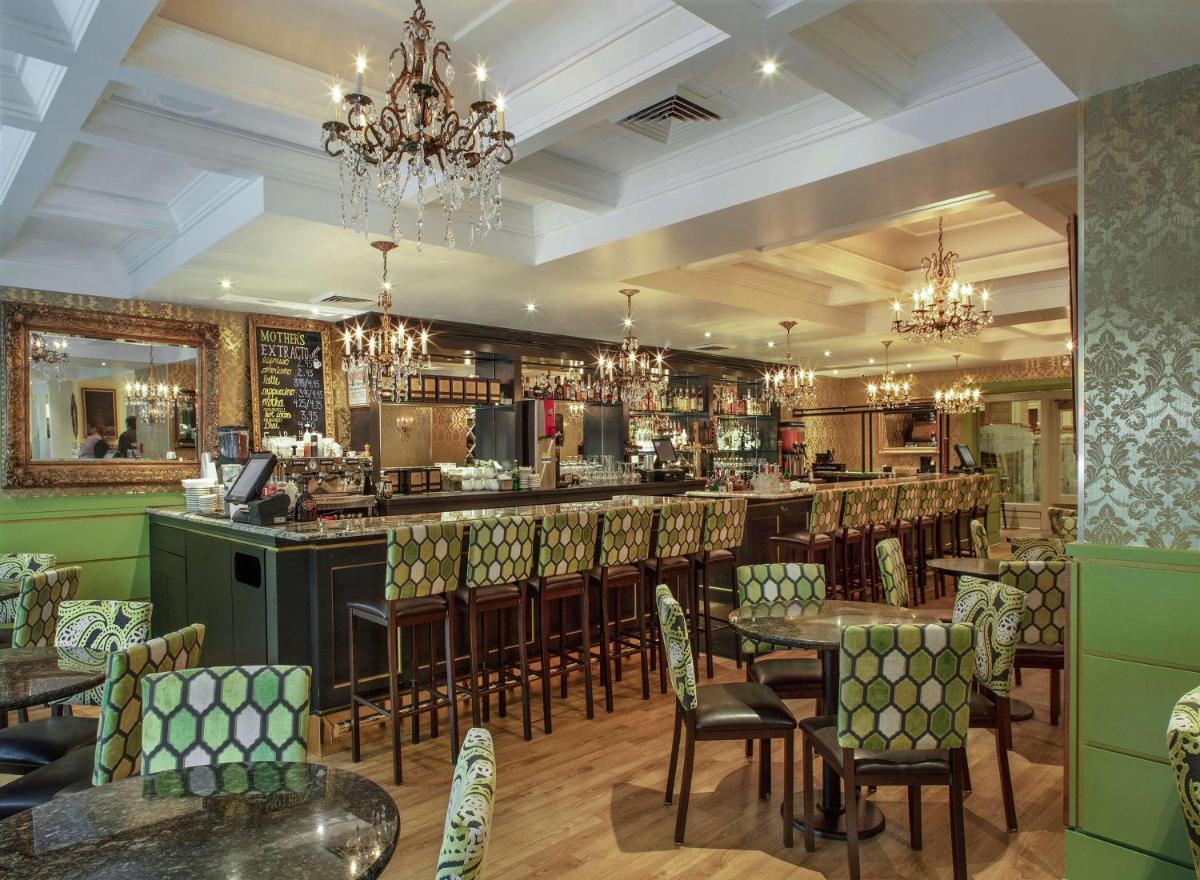 Embassy Suites by Hilton Portland Downtown - Housity