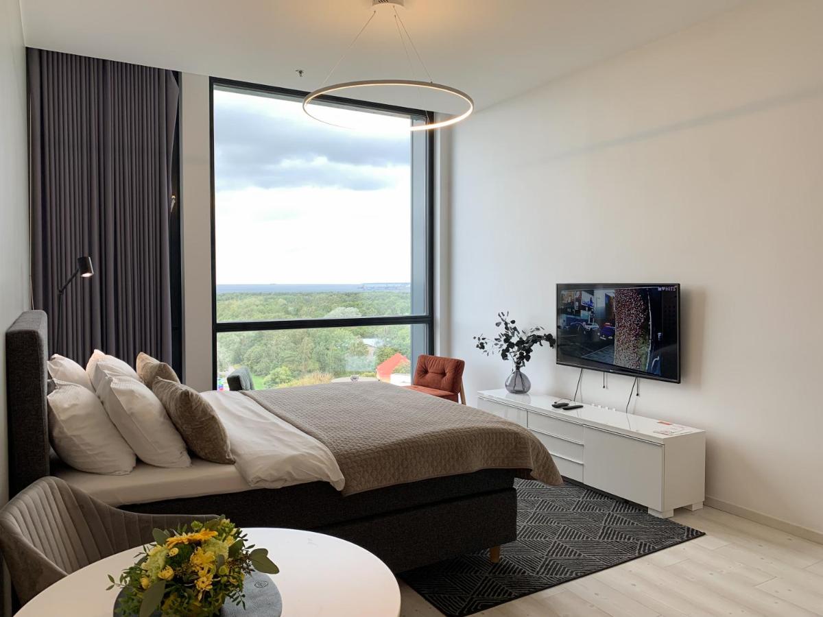 Orange Apartments Tower & Free Parking - Hizvo