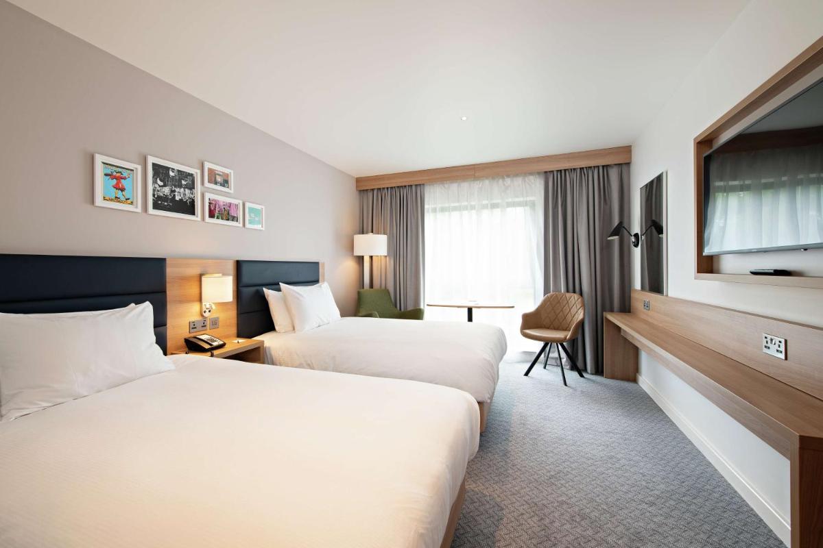 Hilton Garden Inn Abingdon Oxford - Housity