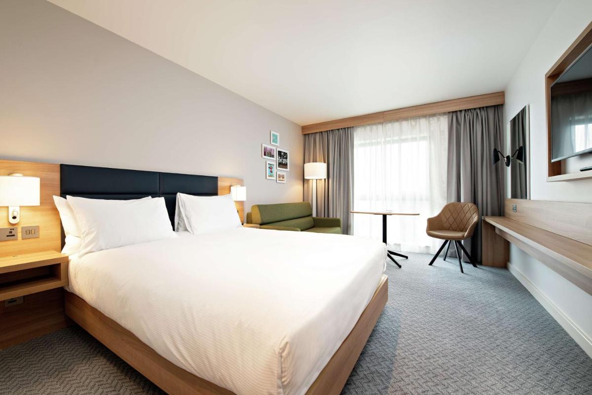 Hilton Garden Inn Abingdon Oxford - Housity