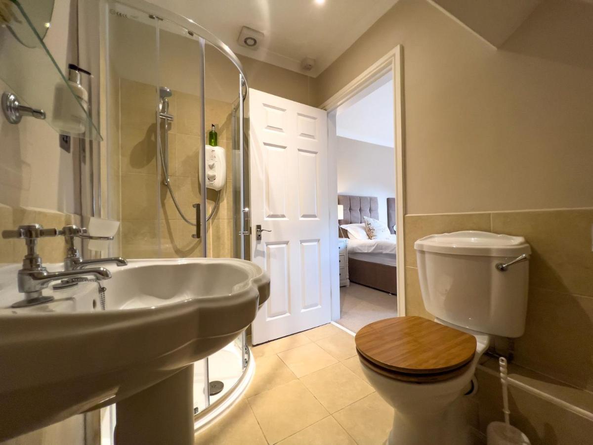 Geltsdale East Wing sleeps 6 with River Eden views near Carlisle & Ullswater - Housity