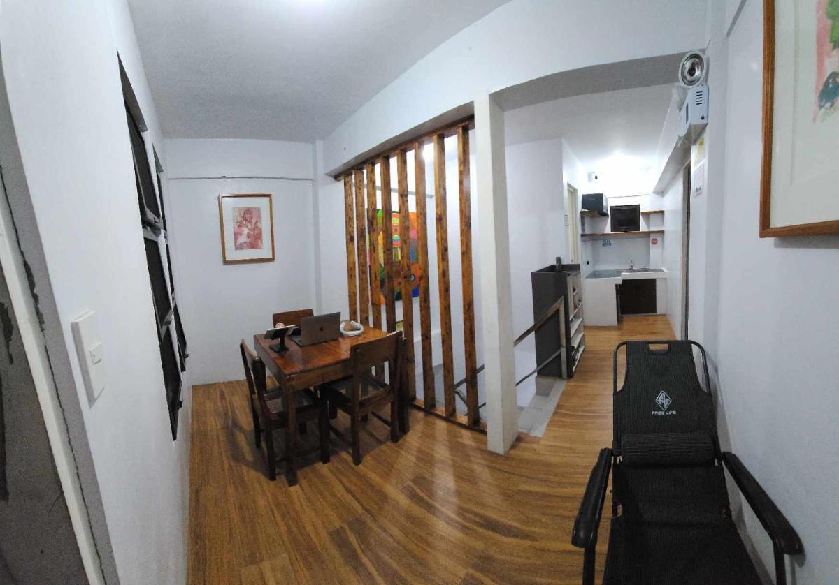 Lorenzo's Homestay - Housity
