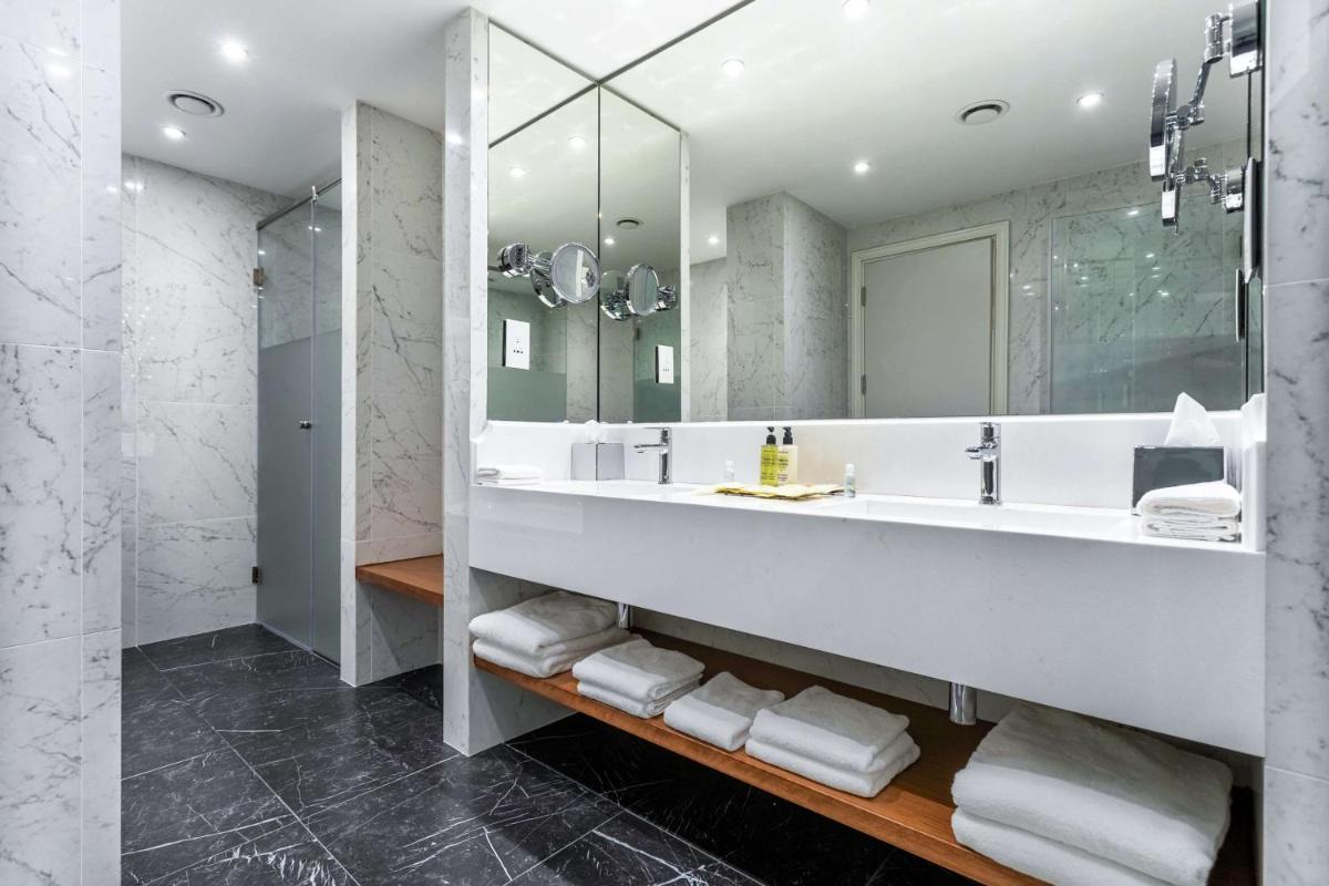 Hilton Nicosia - Housity