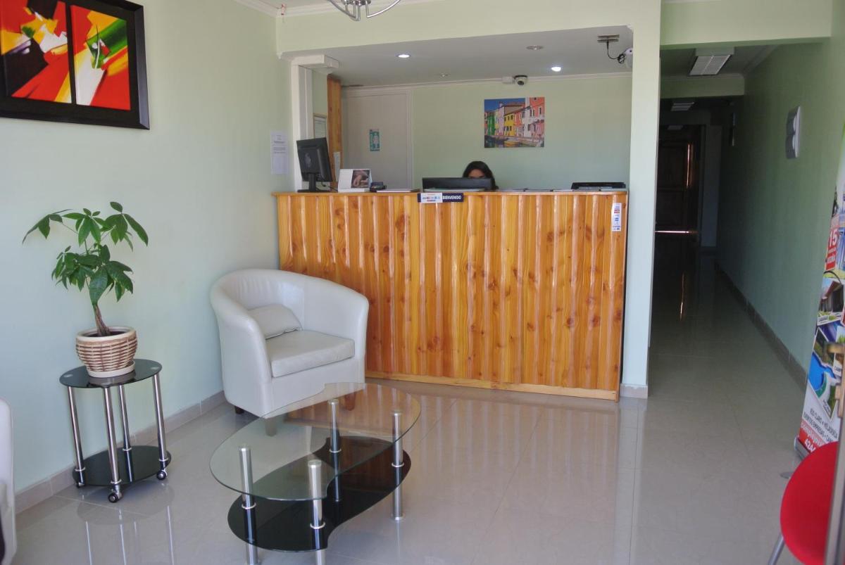 Hostal Solaris - Housity