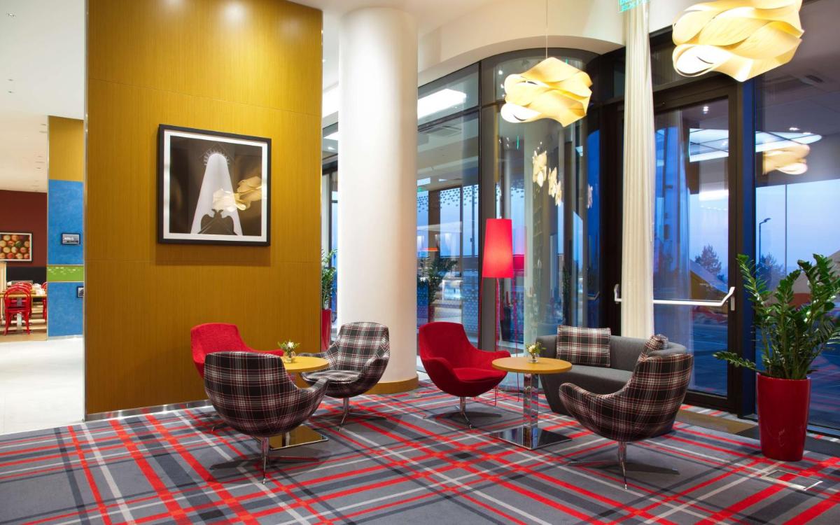 Hampton by Hilton Saint-Petersburg ExpoForum - Housity