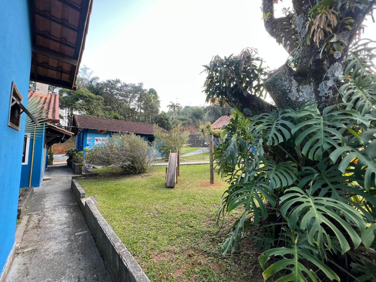 Paris Hostelli Penedo - RJ - Housity