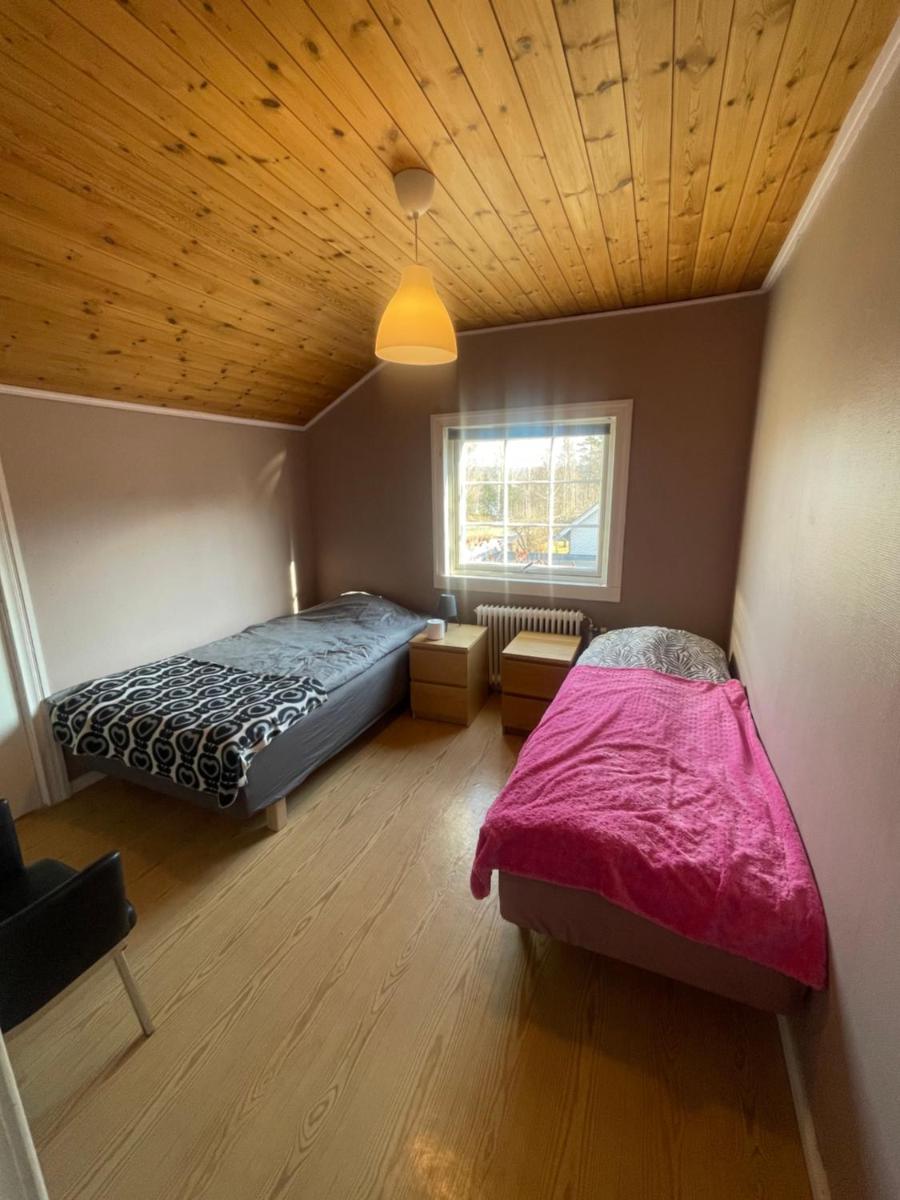 Large cozy villa between Stockholm and Oslo - Housity