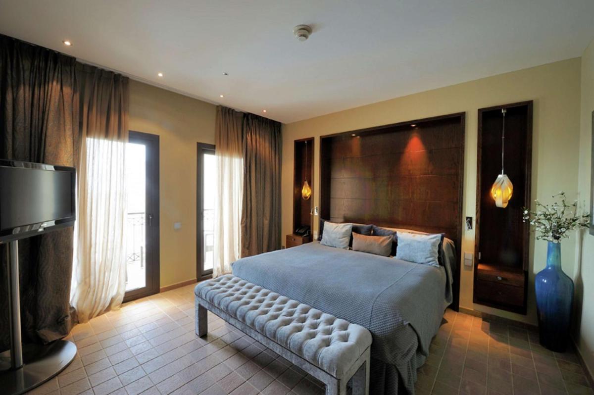 Cama o camas de una habitación en Doubletree By Hilton La Torre Golf Resort