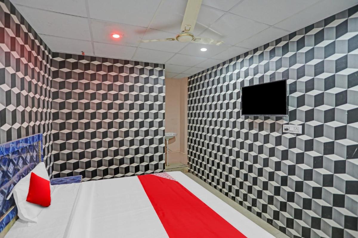 Flagship Aditya Guest House - Housity