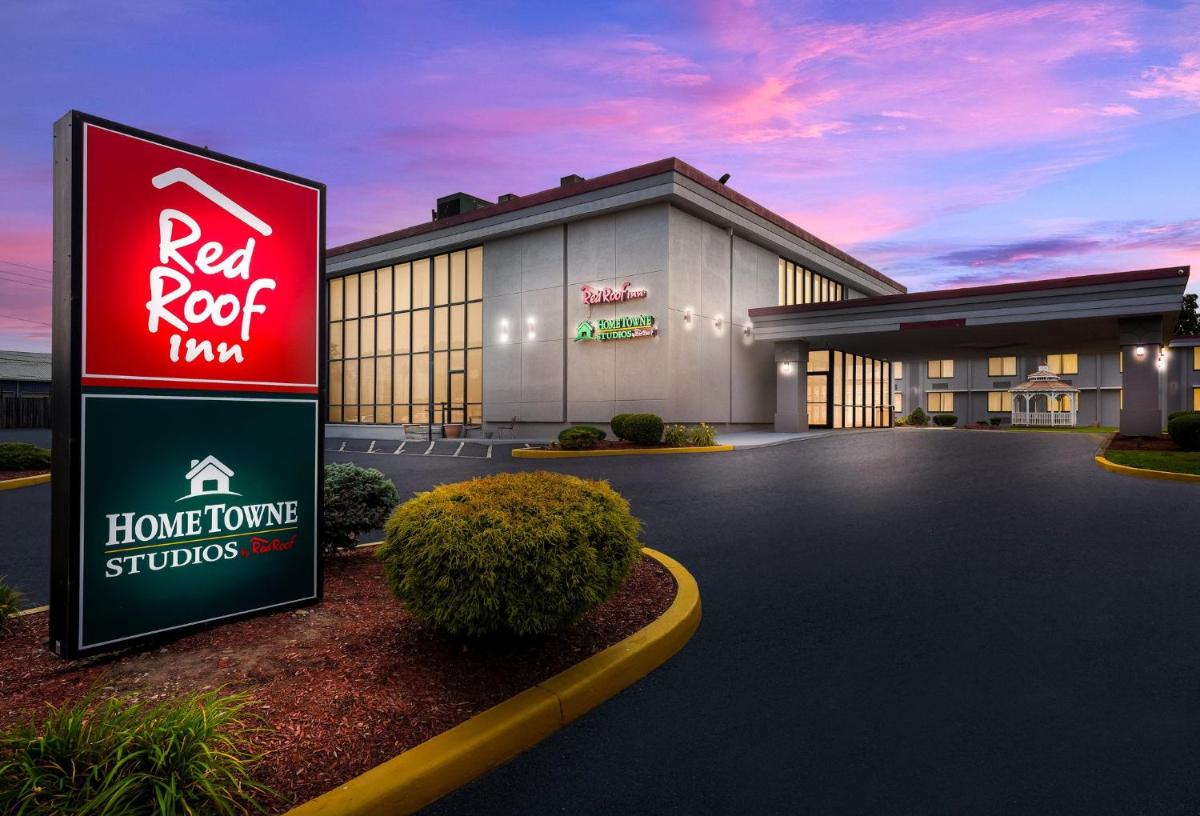 Red Roof Inn Painted Post - Housity