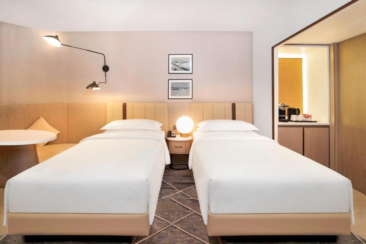 Sheraton Abu Dhabi Hotel & Resort - Hizvo