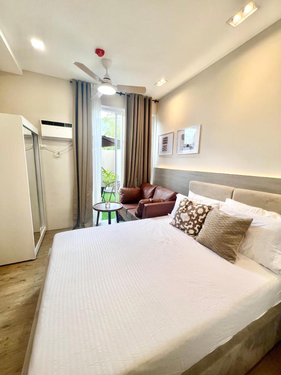 Stanford Suites 3 - Housity