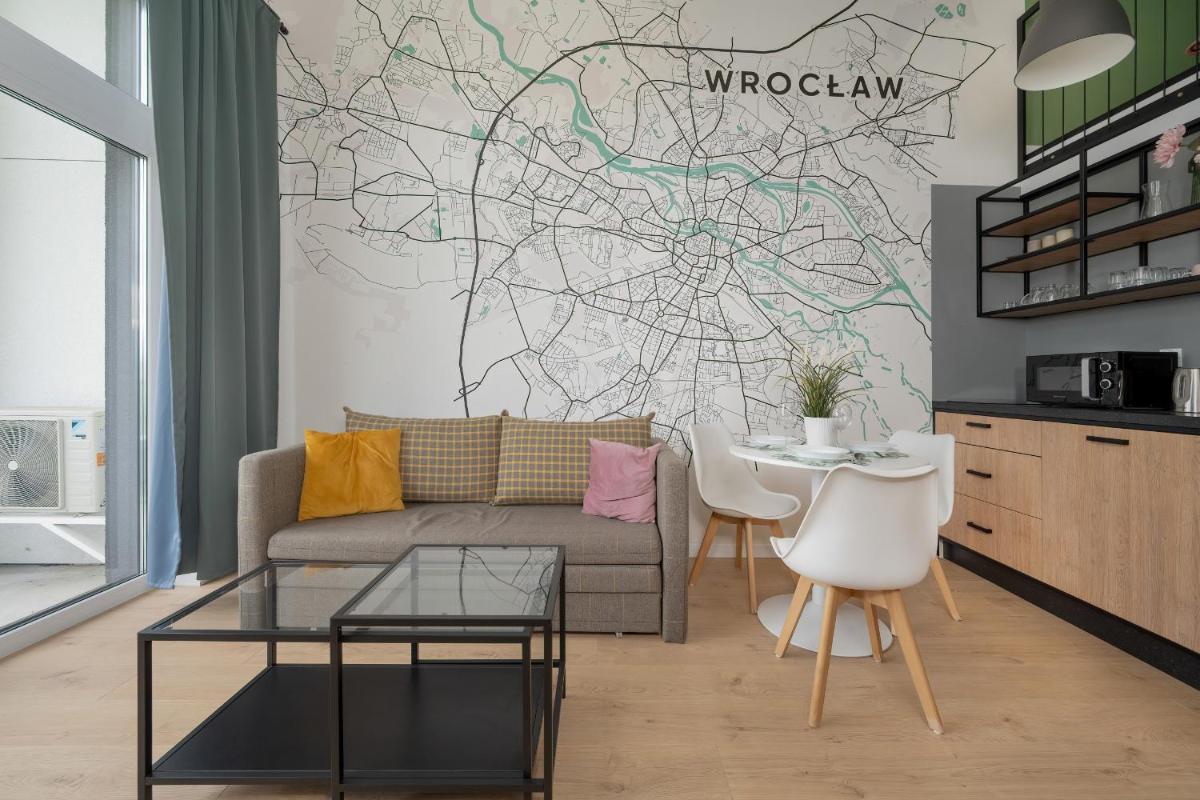 Airport Studio Zarembowicza by Noclegi Renters - Housity