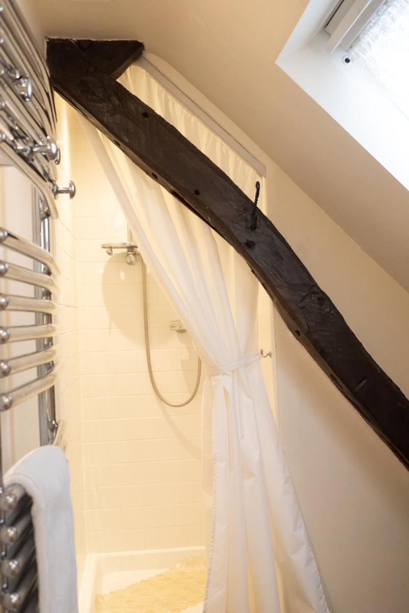 Logis Hotel De France - Housity