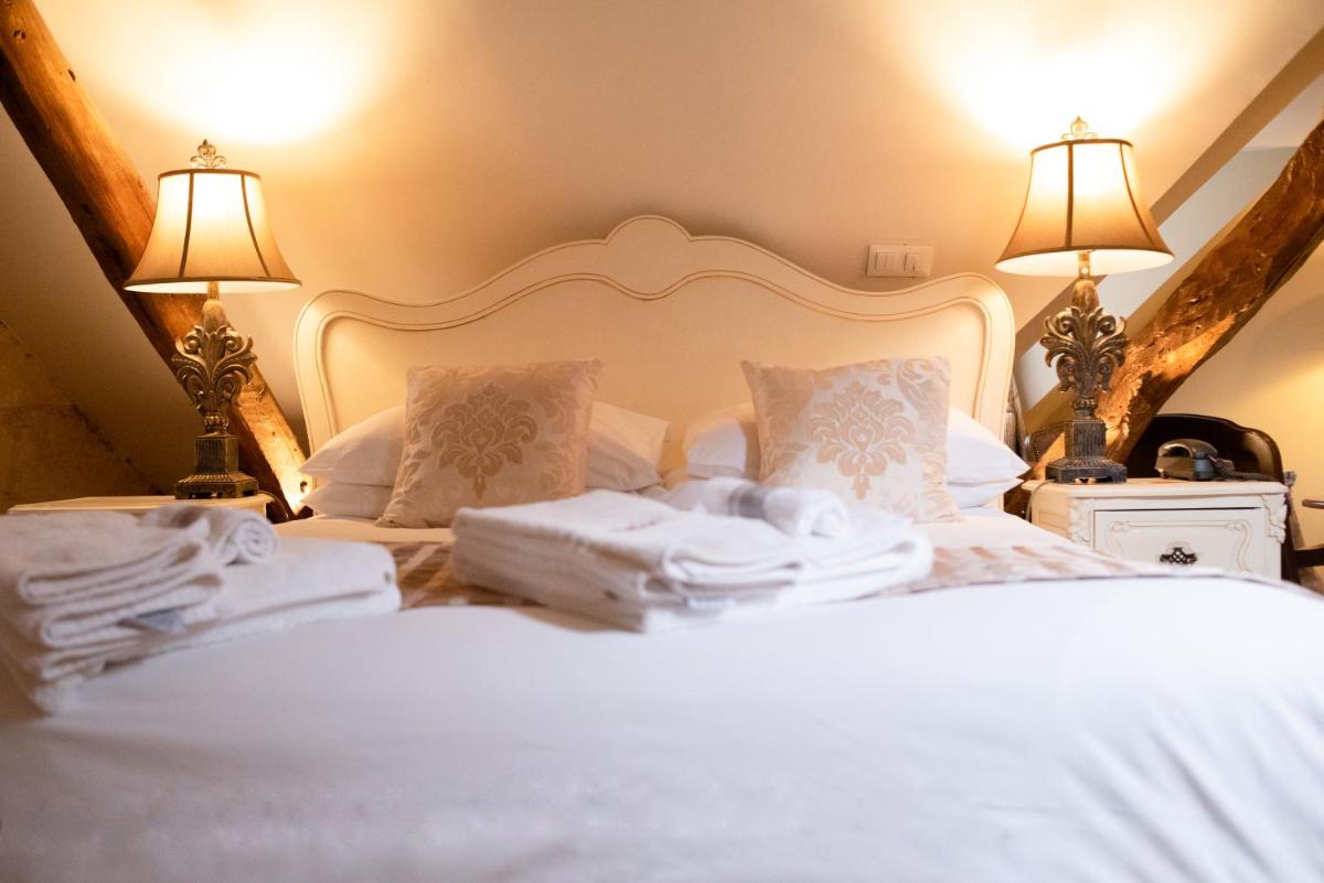 Logis Hotel De France - Housity