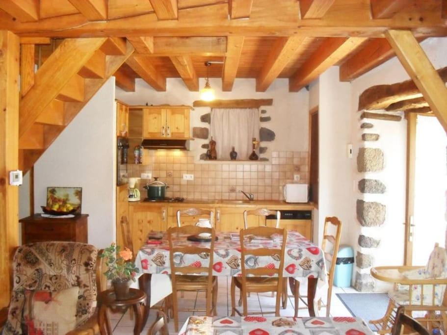 gîte 6 personnes proche Lavoute Chilhac - Housity