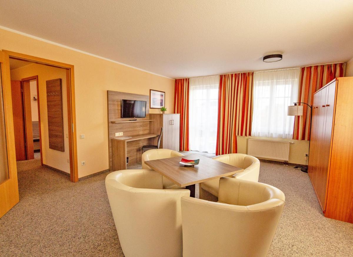 Hotel Zur Sonne - Housity