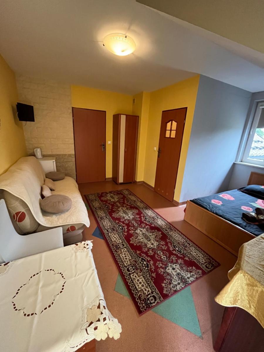 AGROTURYSTYKA MAŁA CZARNA - Housity