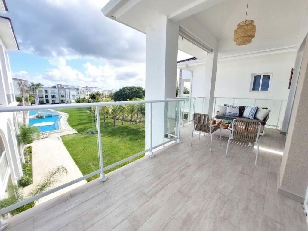 Cozy 1BDR with Pool Golf View in Hard Rock Golf - Housity
