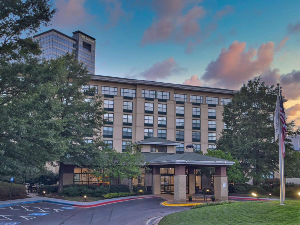 Hilton Garden Inn Atlanta Perimeter Center - Housity