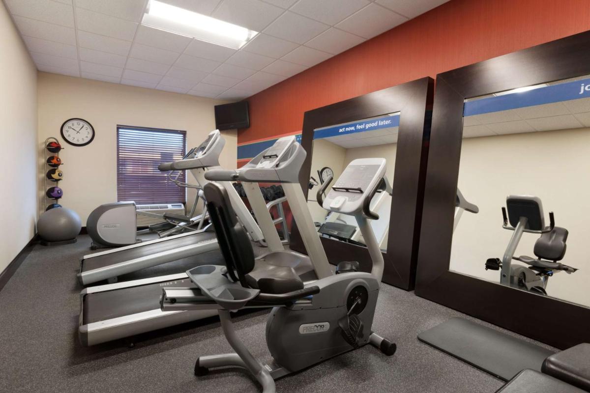 Hampton Inn & Suites Birmingham Airport Area - Housity
