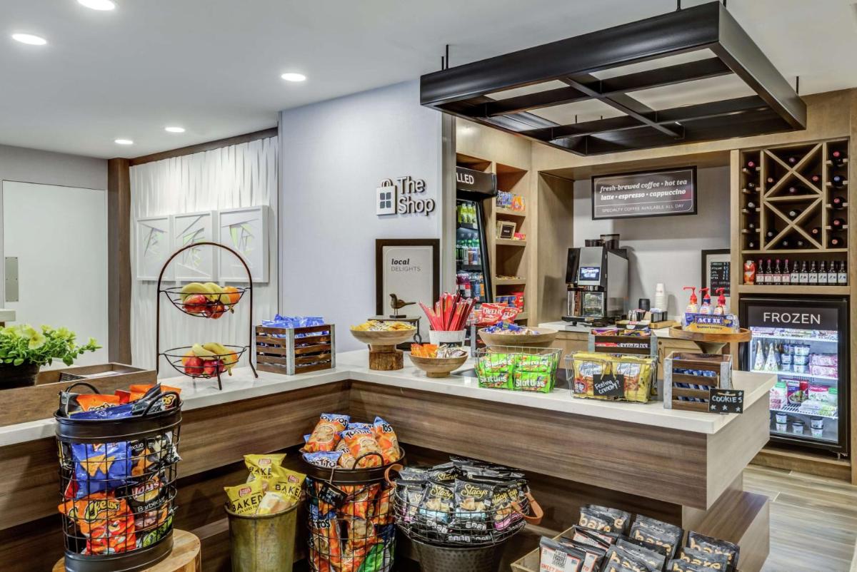 Hilton Garden Inn Boston Waltham - Housity